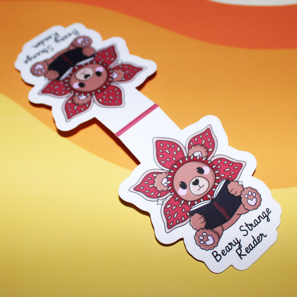 Beary Strange Reader – Cute Magnetic Bookmark