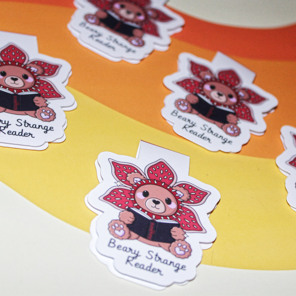 Beary Strange Reader – Cute Magnetic Bookmark