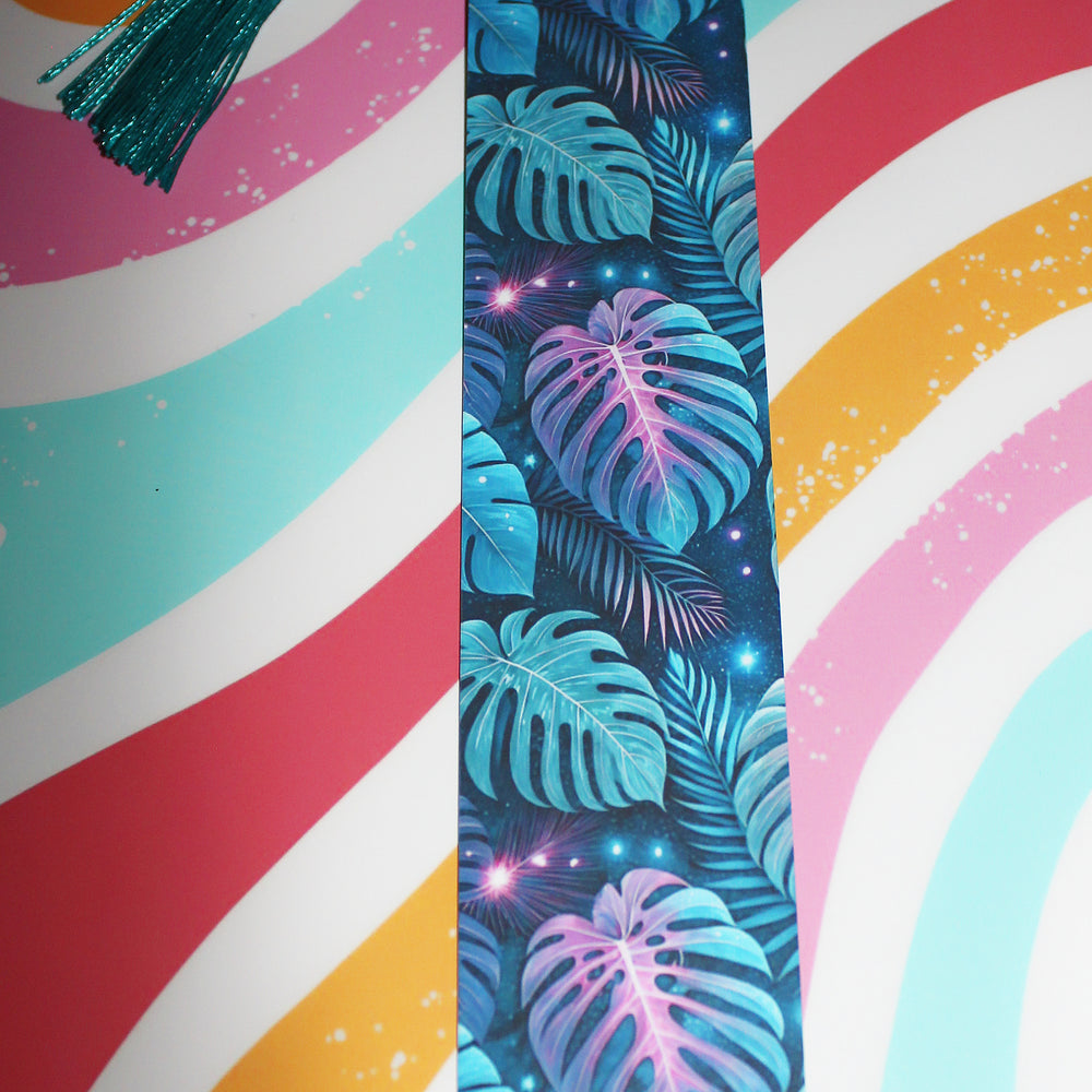 Bookmark with colorful leaf pattern on a multicolored background